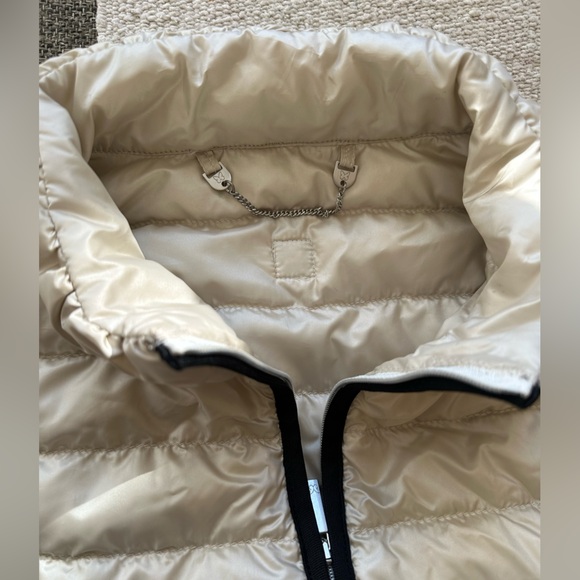 MaxMara Weekend Puffer Vest - Picture 4 of 8